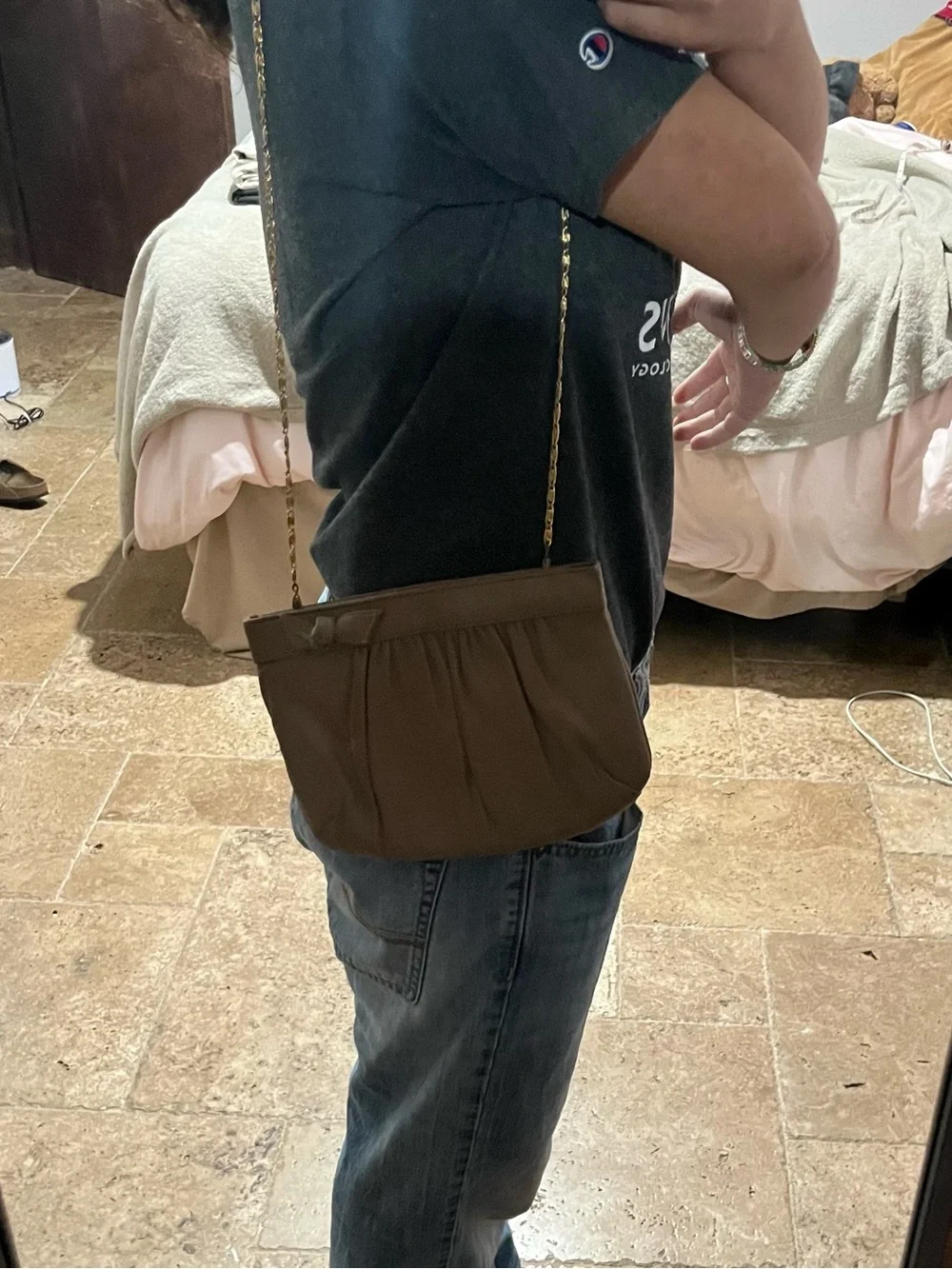 Vintage Taupe Leather Ruched Bow Gold Chain Shoulder Bag